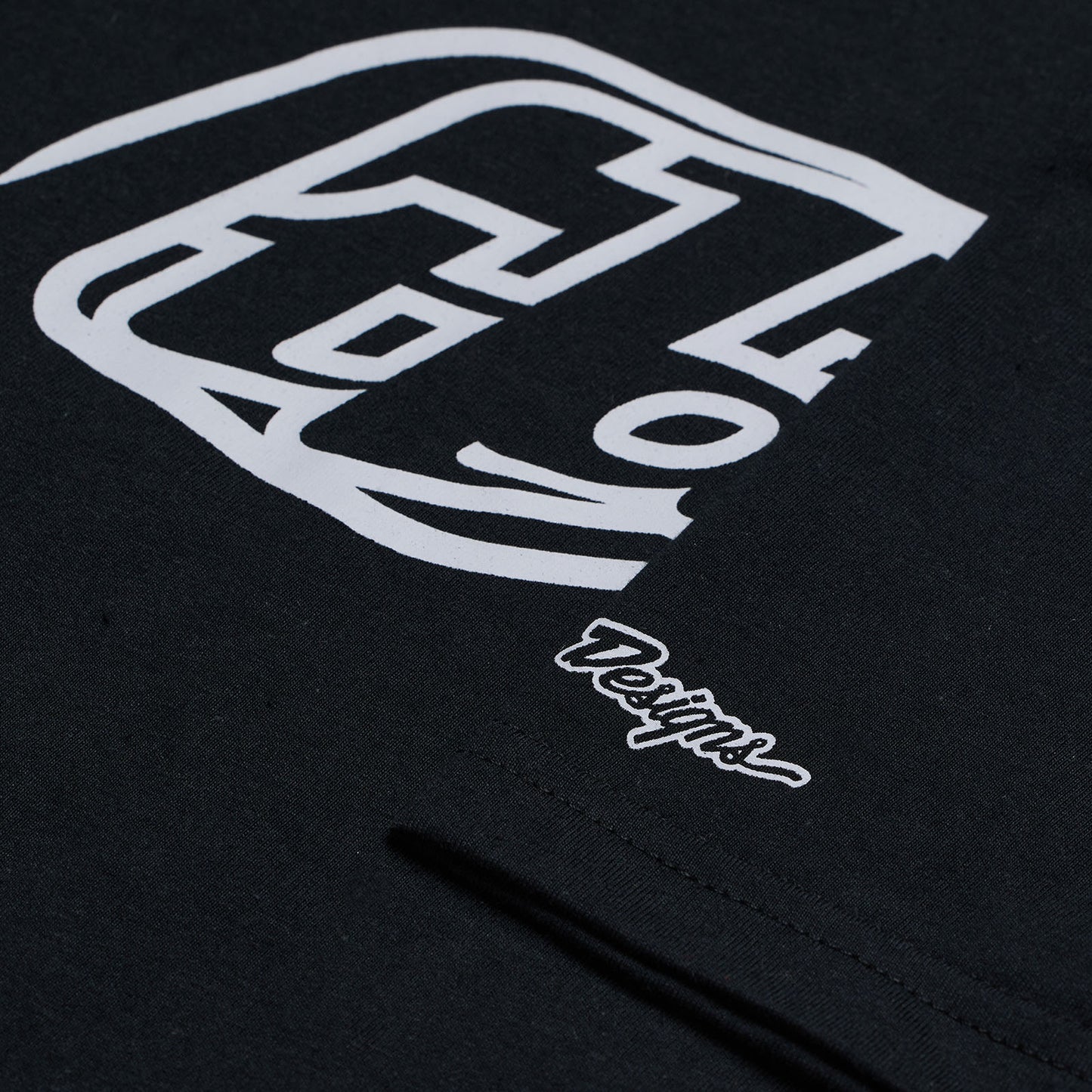 T-shirt à manches courtes pour jeunes avec badge noir