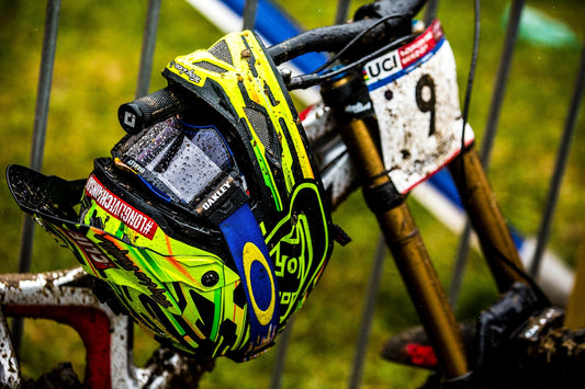 Troy Lee Designs Uci World Cup #1 : Wallace Finishes 2Nd Place! Featured Image
