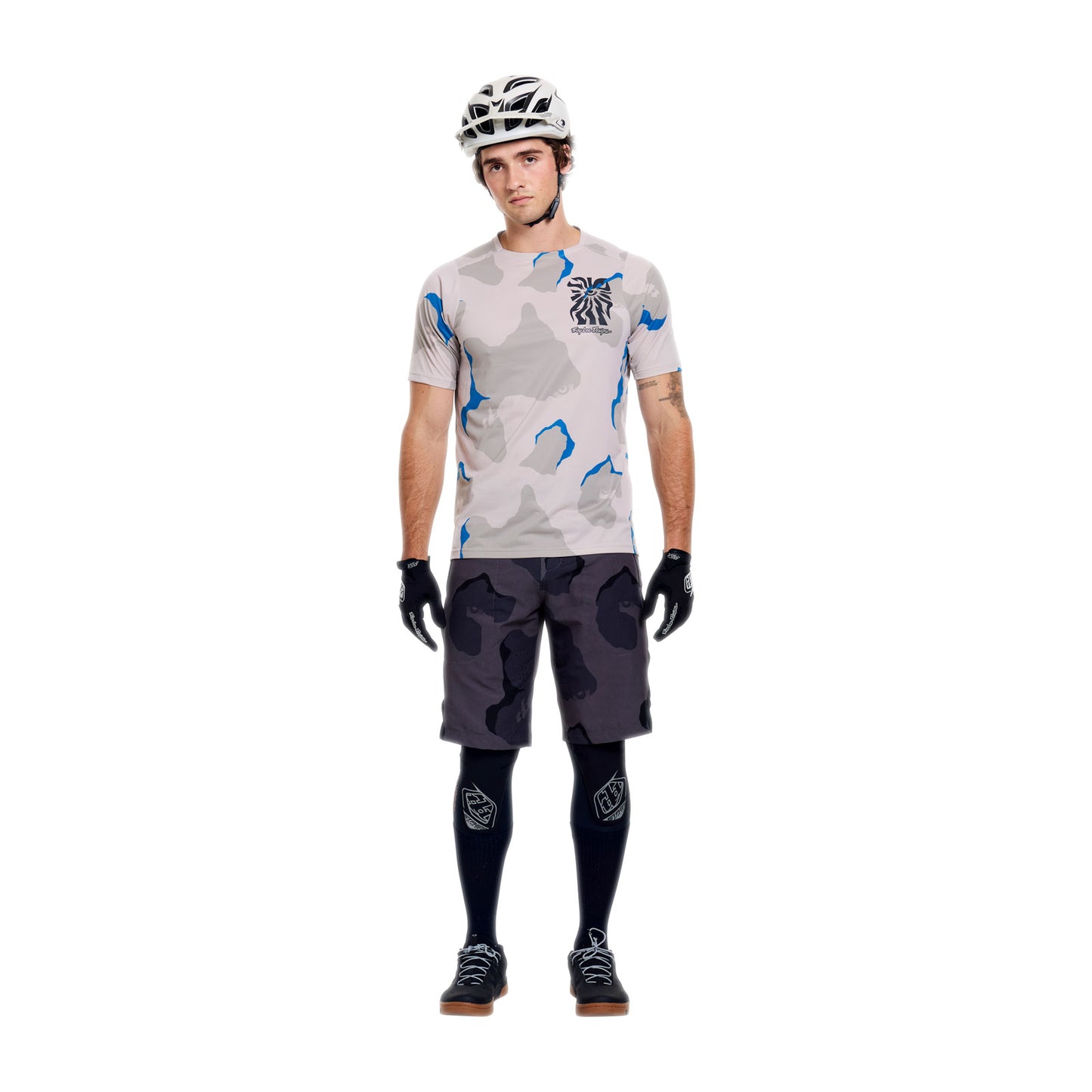 Skyline Pro Short Shell Flow Camo Carbon