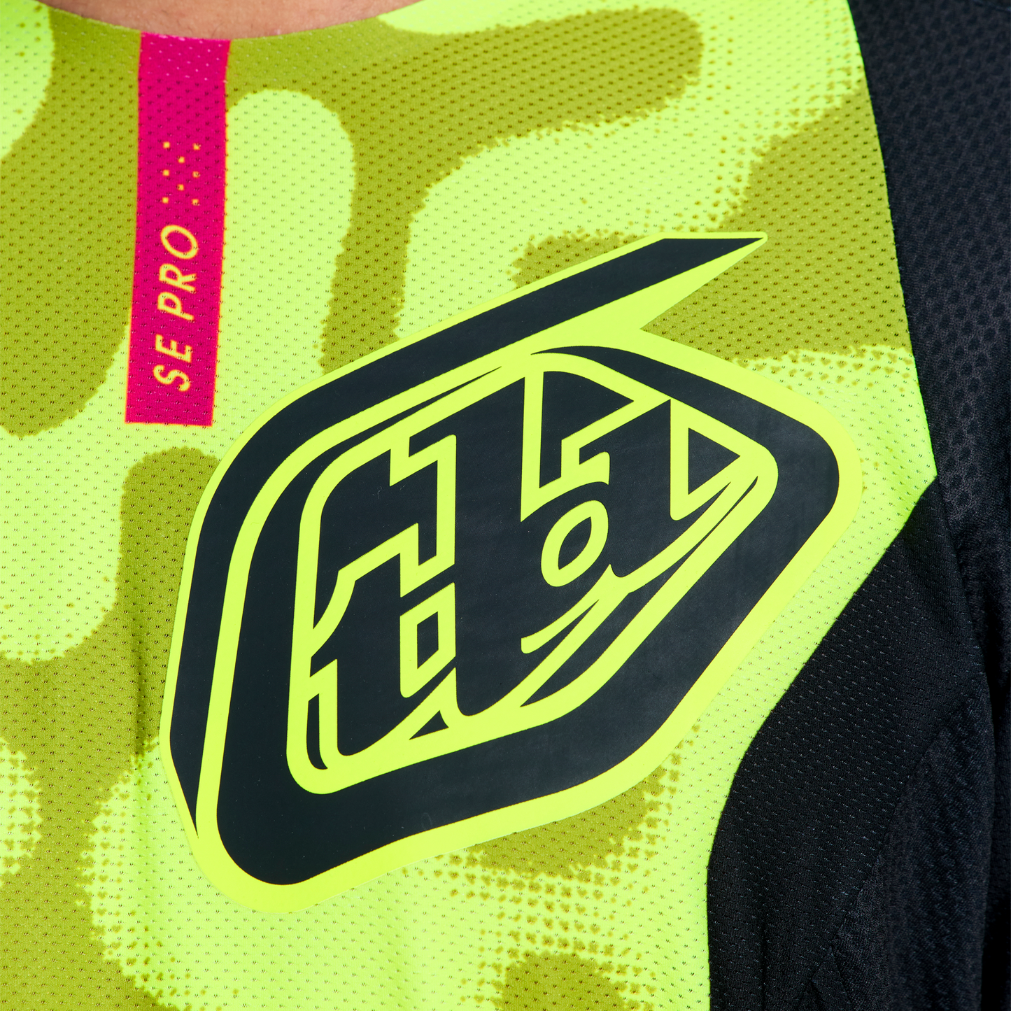 SE Pro LS Jersey Myth Black / Flo Yellow