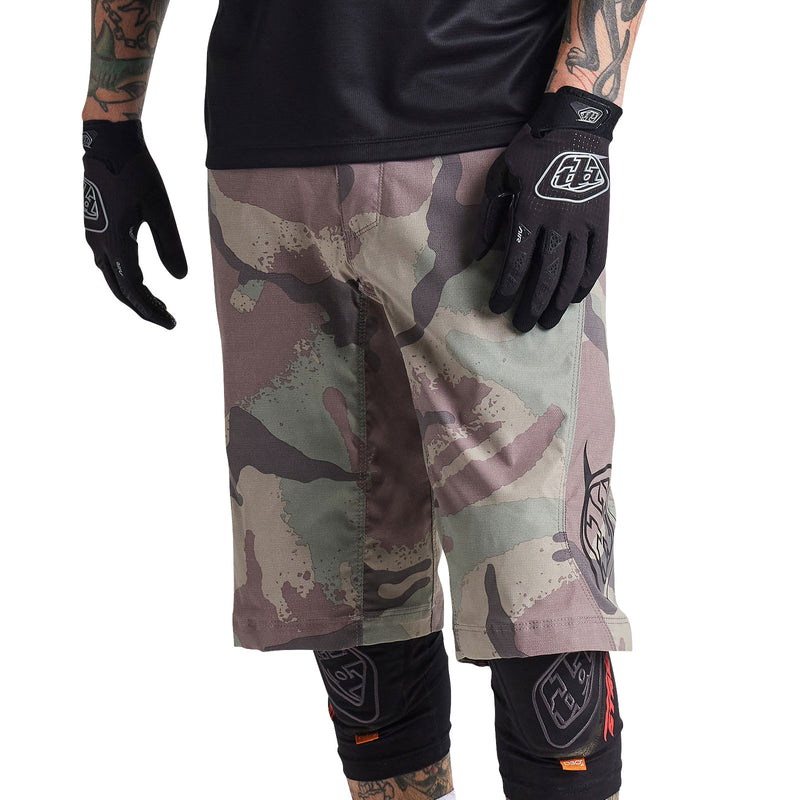 Flowline Short Shell Camo Woodland
