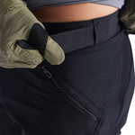 Ruckus Short Shell Solid Black