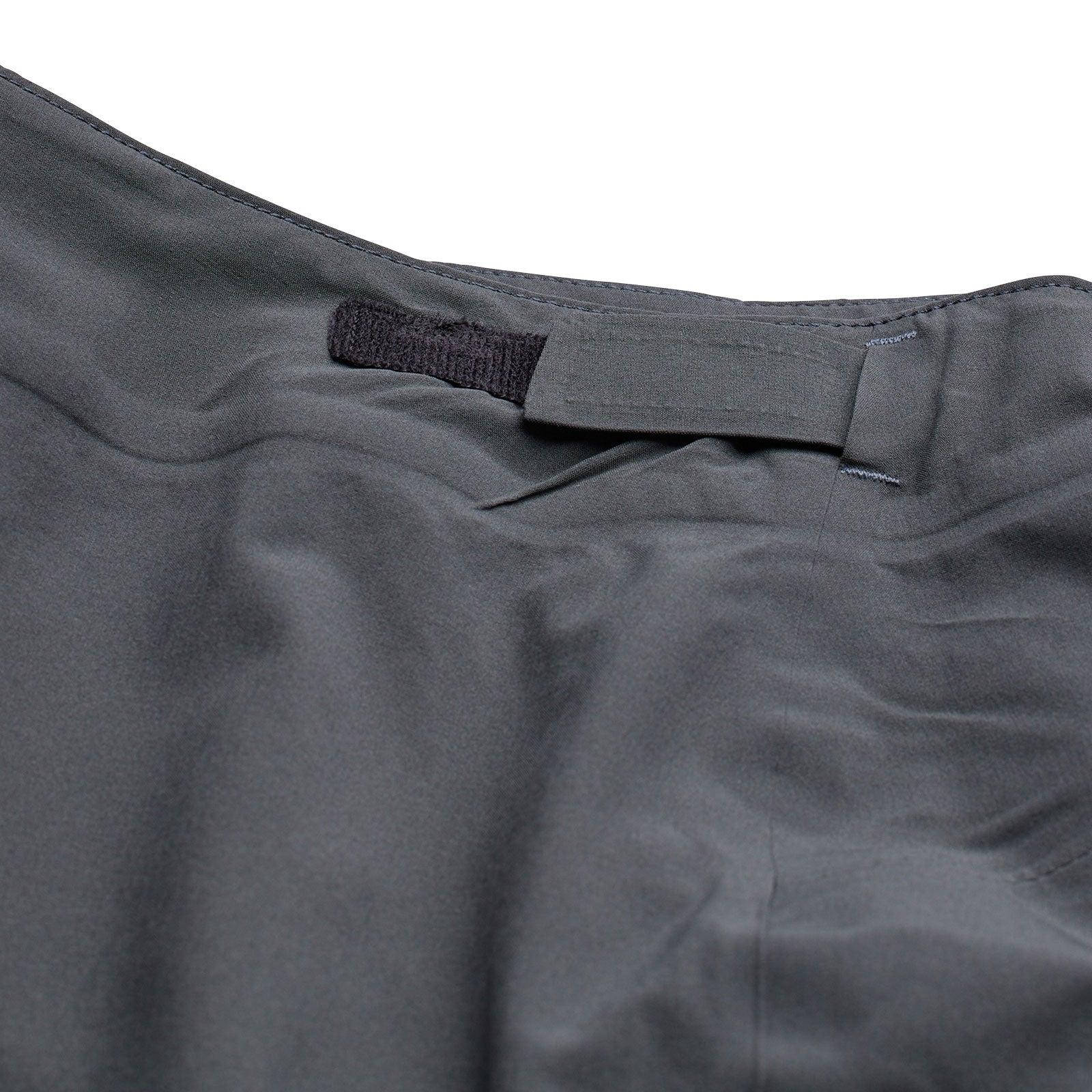 Drift Short Shell Solid Dark Charcoal