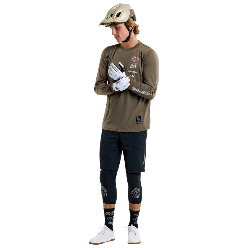 T-shirt à manches longues Skyline Ride Worldwide Caper