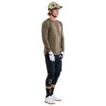 T-shirt à manches longues Skyline Ride Worldwide Caper