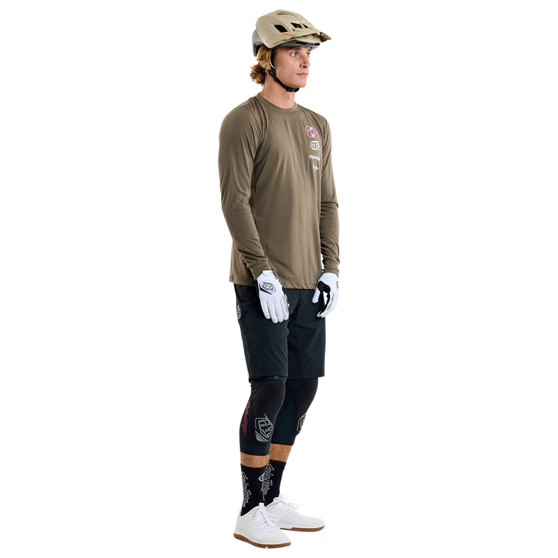 T-shirt à manches longues Skyline Ride Worldwide Caper