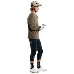 T-shirt à manches longues Skyline Ride Worldwide Caper