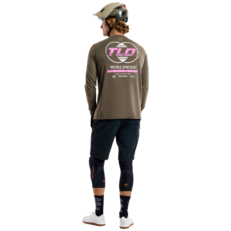 T-shirt à manches longues Skyline Ride Worldwide Caper