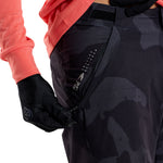 Skyline Short W/Liner Scrubland Carbon