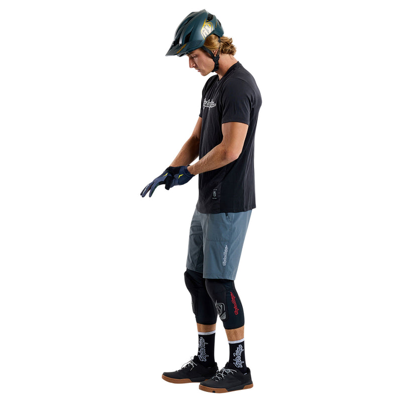 Skyline Trail Short Shell Mono Steel Blue