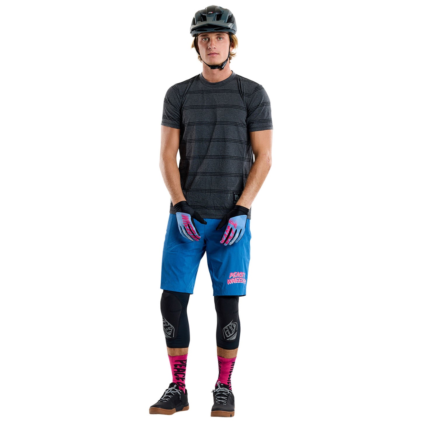 Short Skyline Trail avec doublure, couleur cobalt délavé