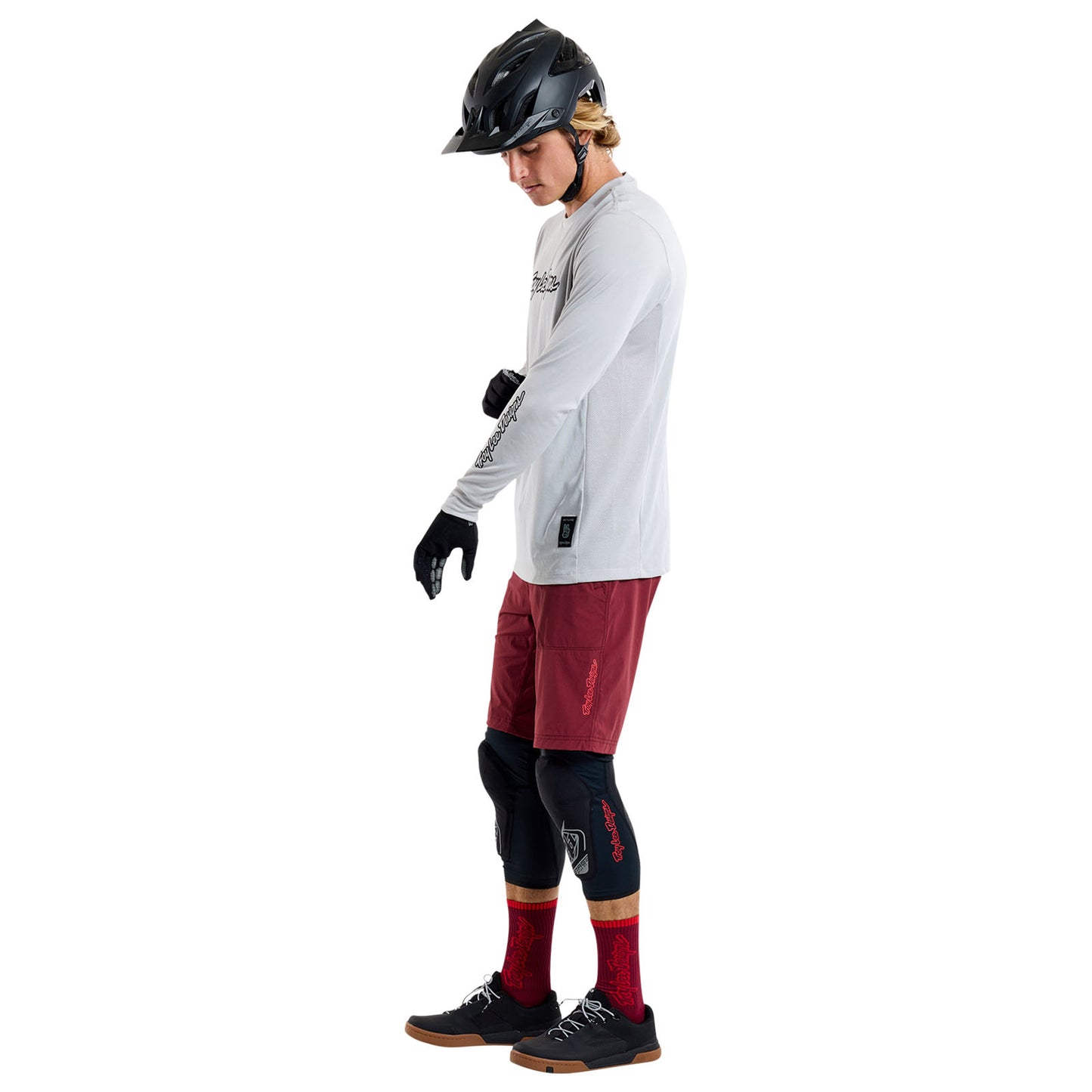 Skyline Trail Short Shell Mono Oxblood