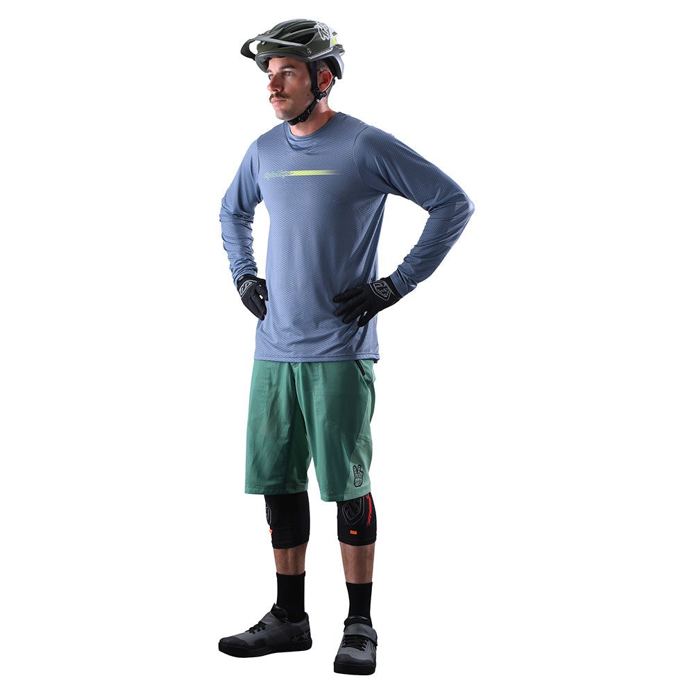 Skyline Air Short No Liner Solid Glass Green