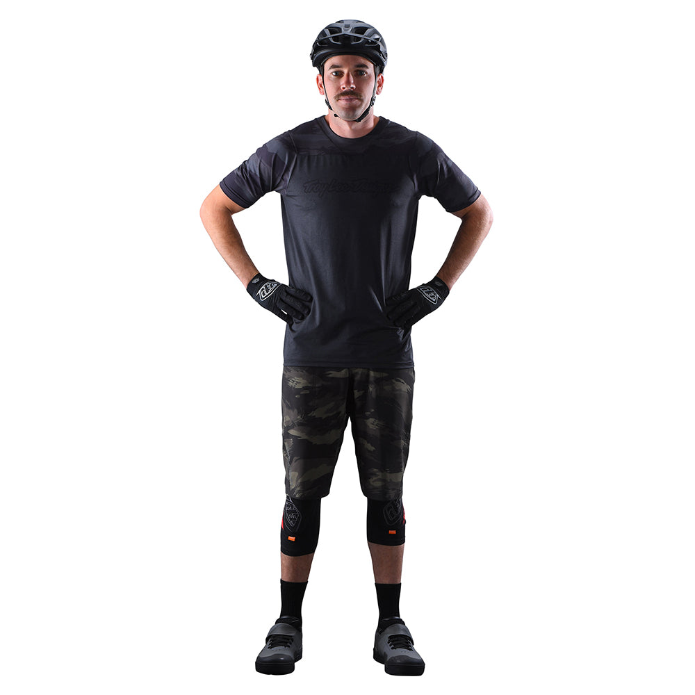 Short Skyline avec doublure camouflage brossé militaire