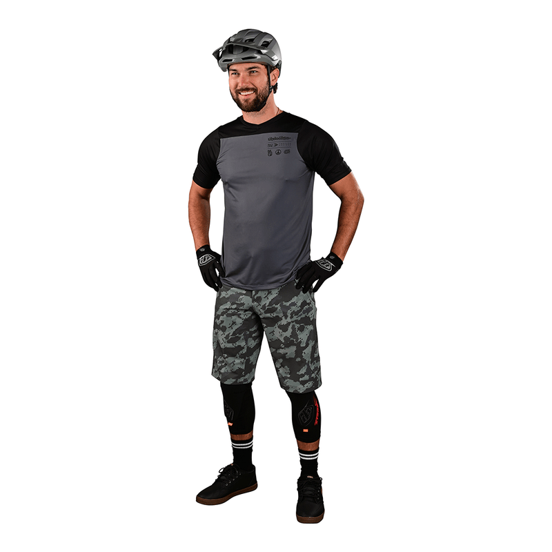 Skyline Short Shell Digi Camo Spruce